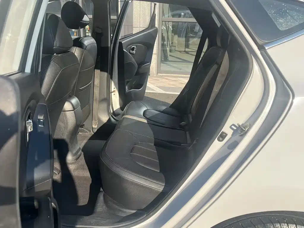 Hyundai ix35 — миниатюра 9