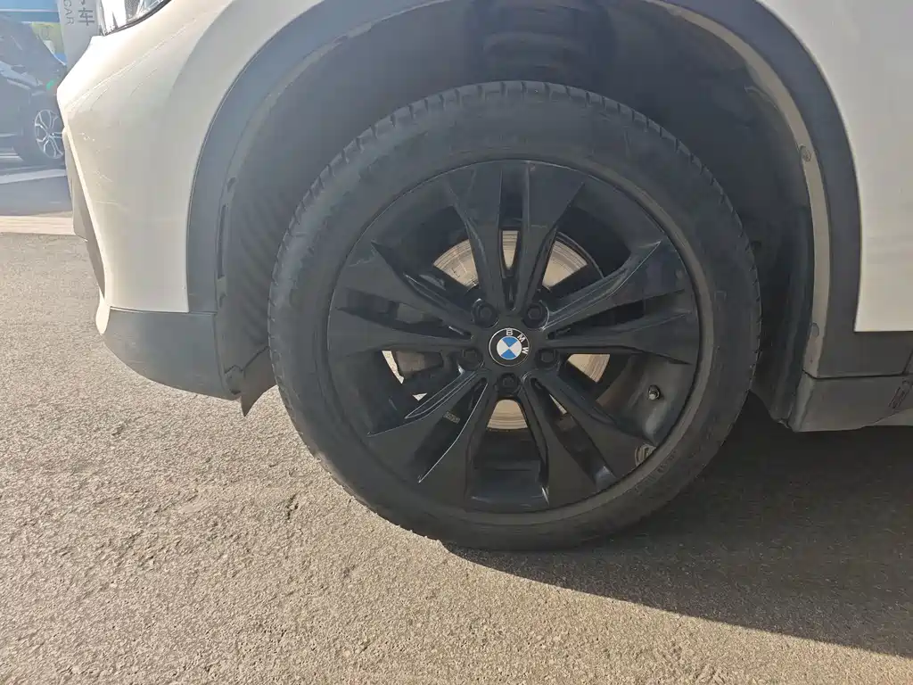 BMW X1 — миниатюра 4