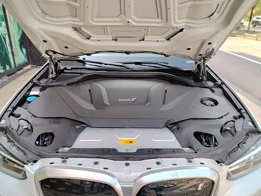 BMW iX3 — миниатюра 20