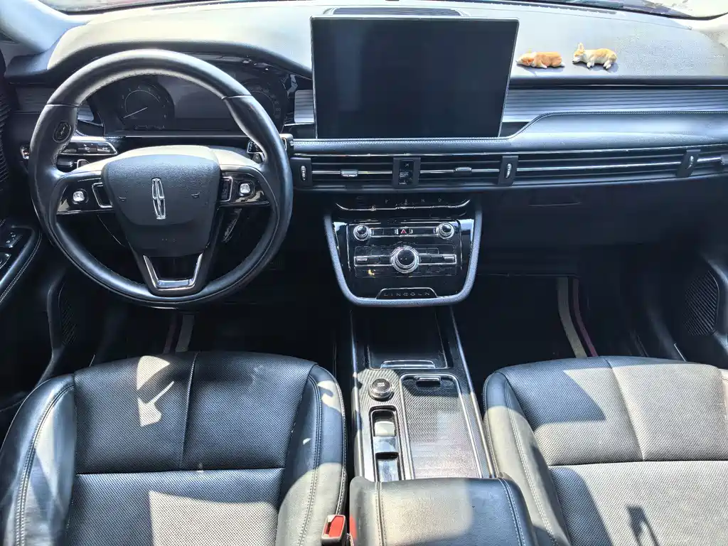 Lincoln Corsair — миниатюра 5