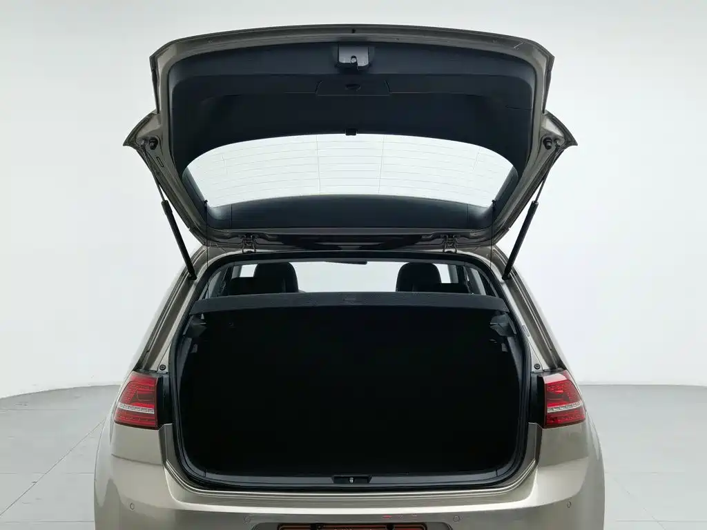 Volkswagen Golf — миниатюра 16