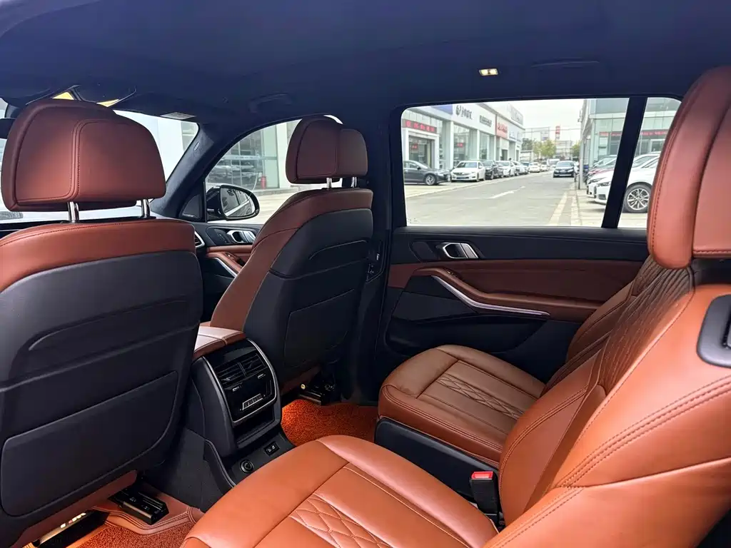 BMW X7 — миниатюра 7