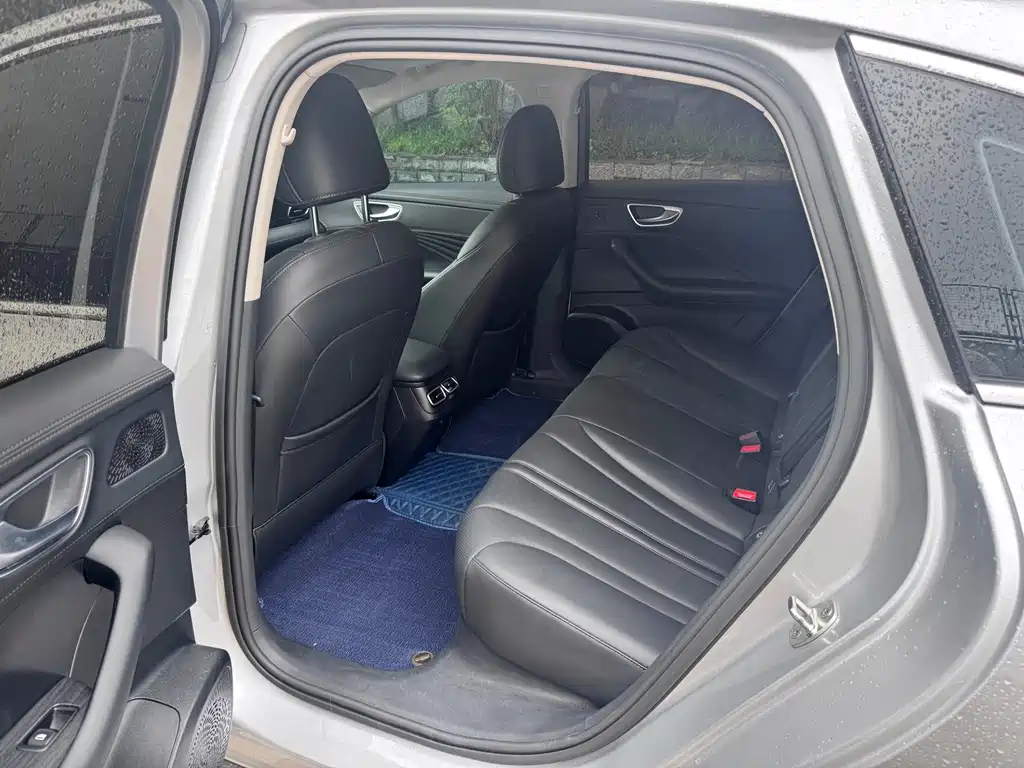 Roewe D7 — миниатюра 6