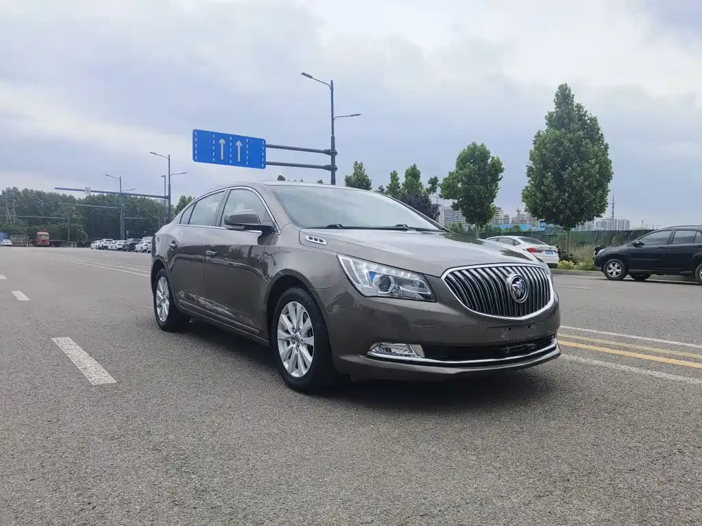 Buick LaCrosse — миниатюра 3