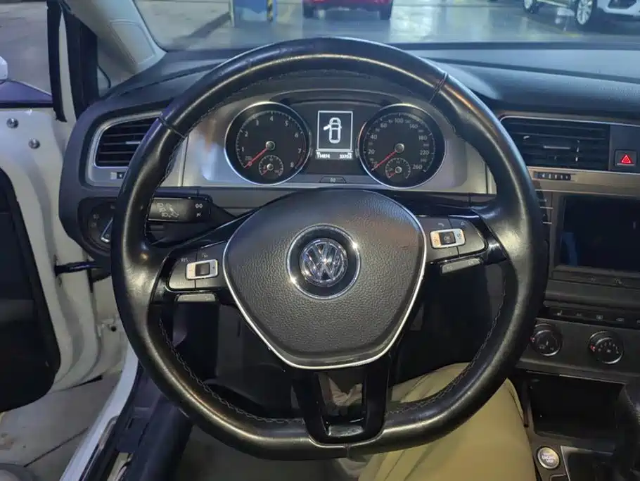 Volkswagen Golf — миниатюра 15