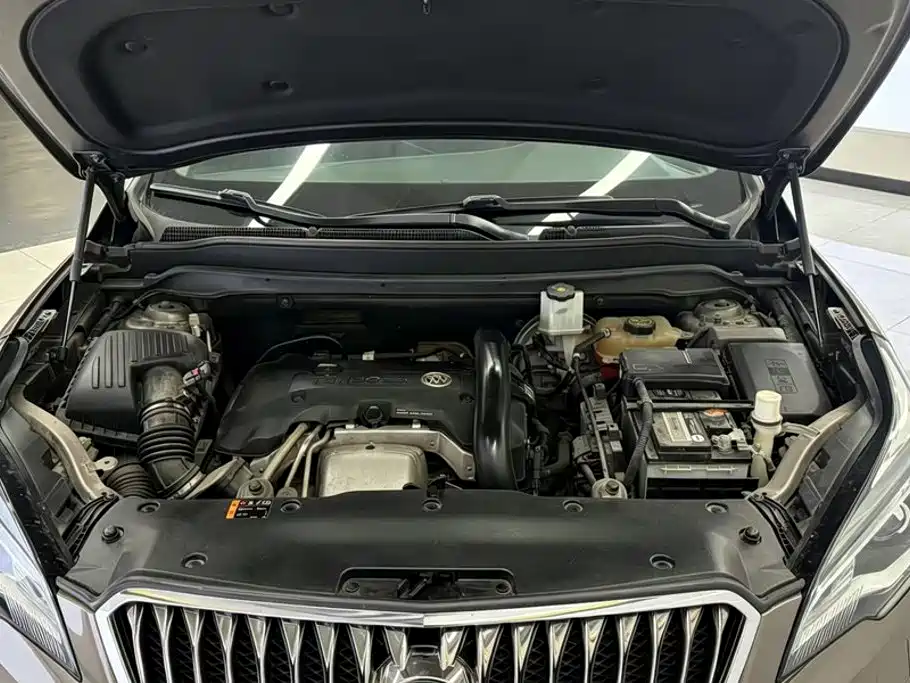 Buick Envision Plus — миниатюра 10