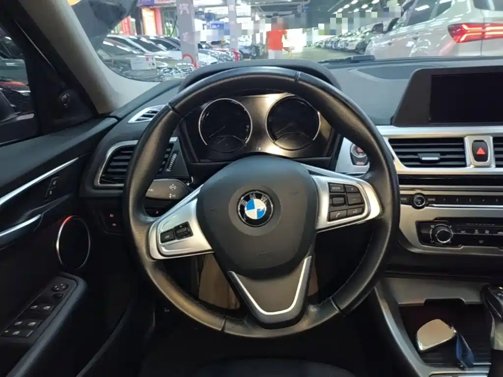 BMW 1 Series — миниатюра 11