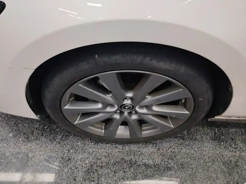 Mazda 3 Axela — миниатюра 23