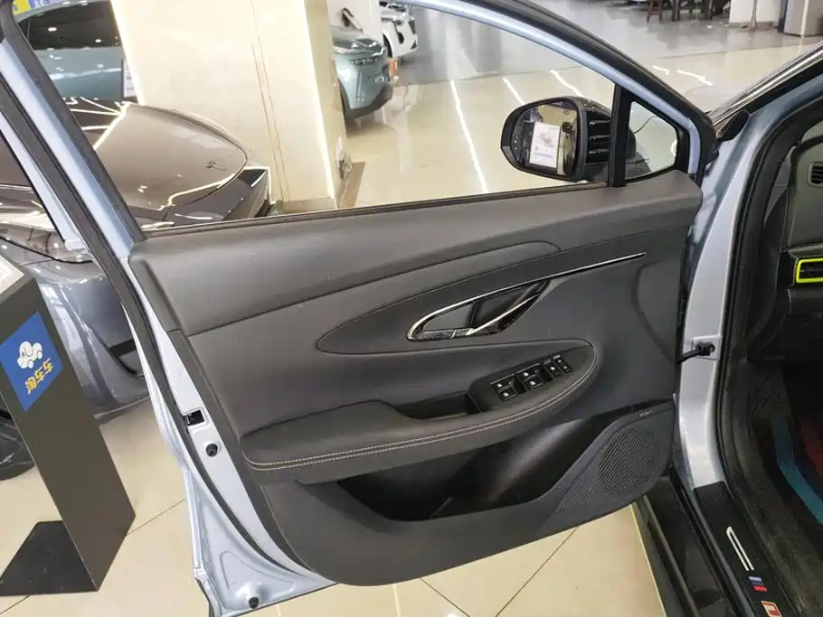 Changan UNI-T — миниатюра 7