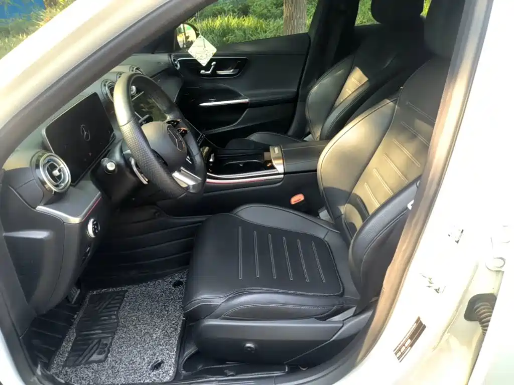 Mercedes-Benz C-Class — миниатюра 15