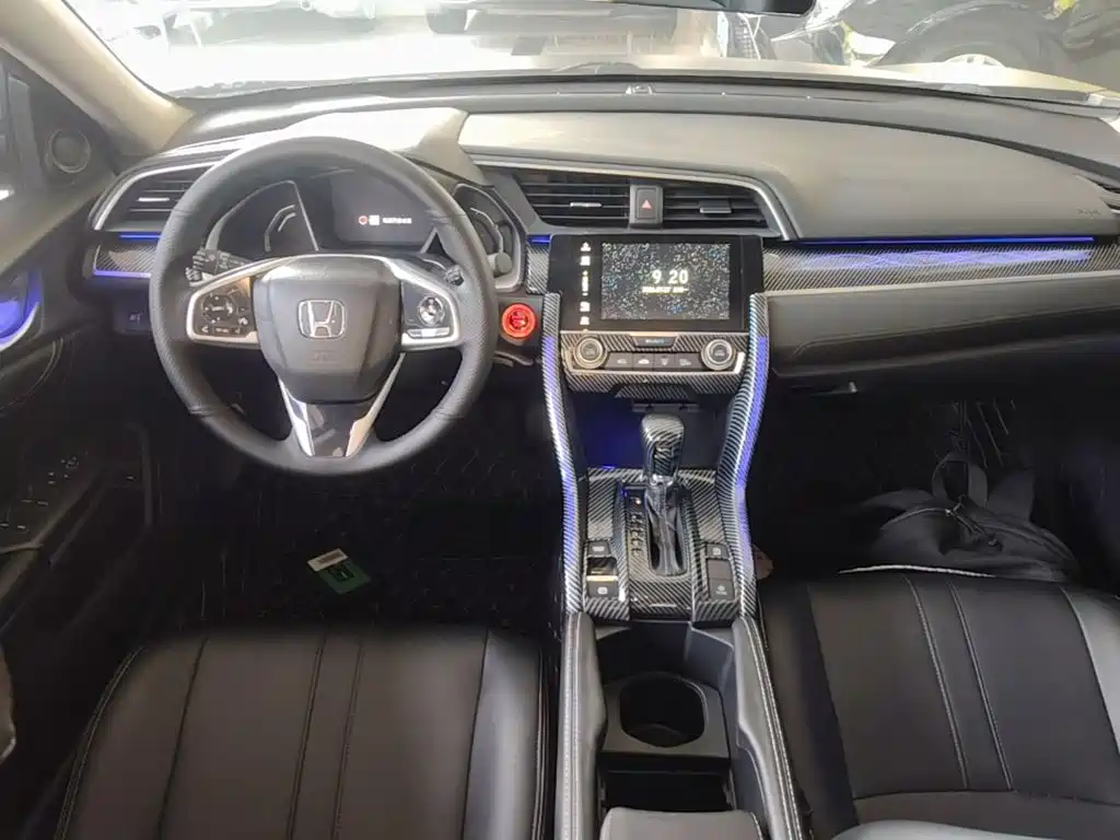 Honda Civic — миниатюра 10