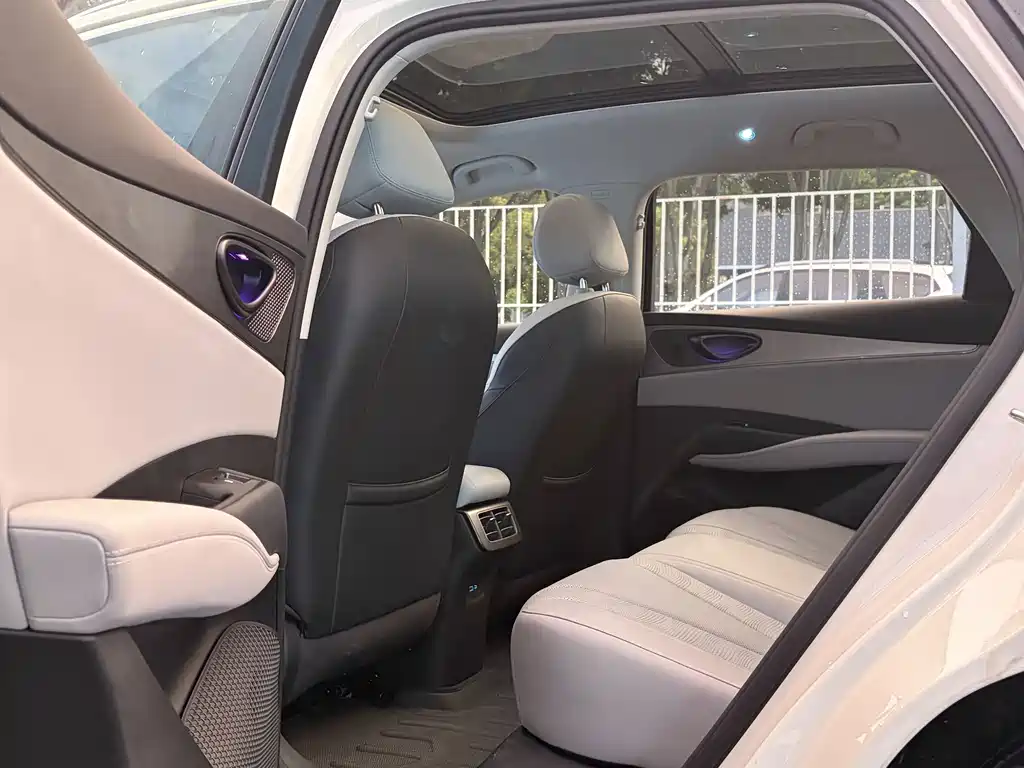 BYD Seal 06 DM-i Touring — миниатюра 10