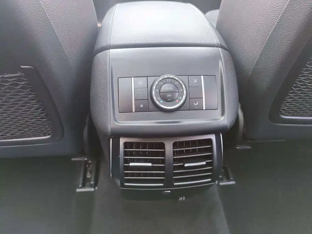Mercedes-Benz R-Class — миниатюра 11