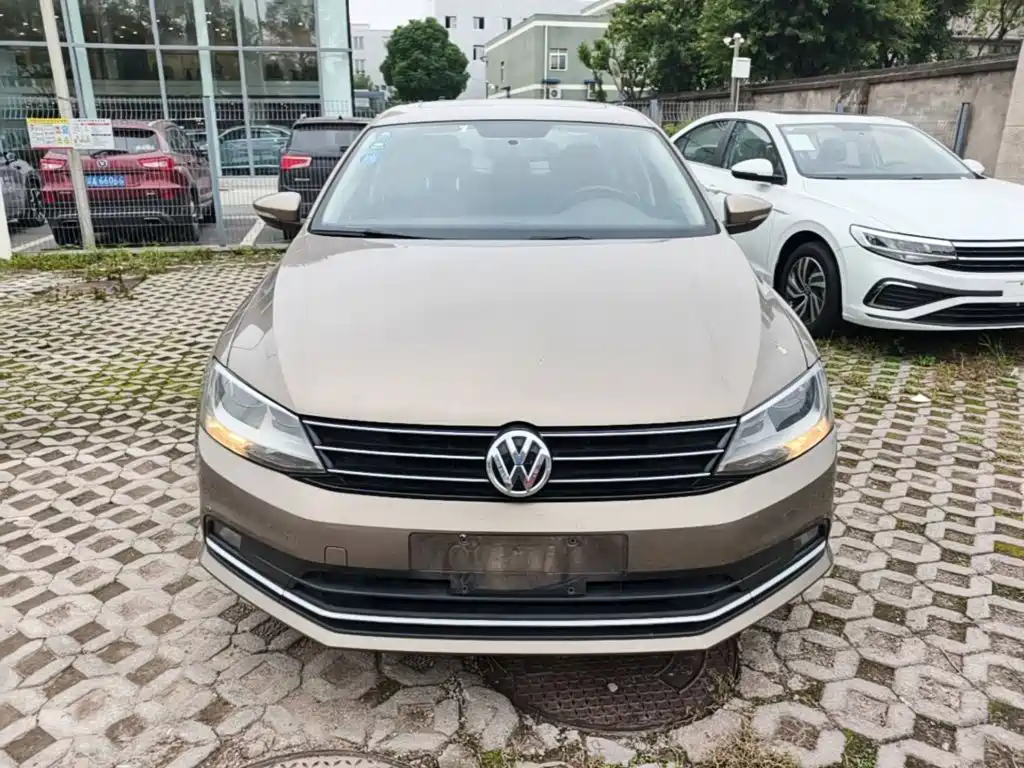 Volkswagen Sagitar — миниатюра 3
