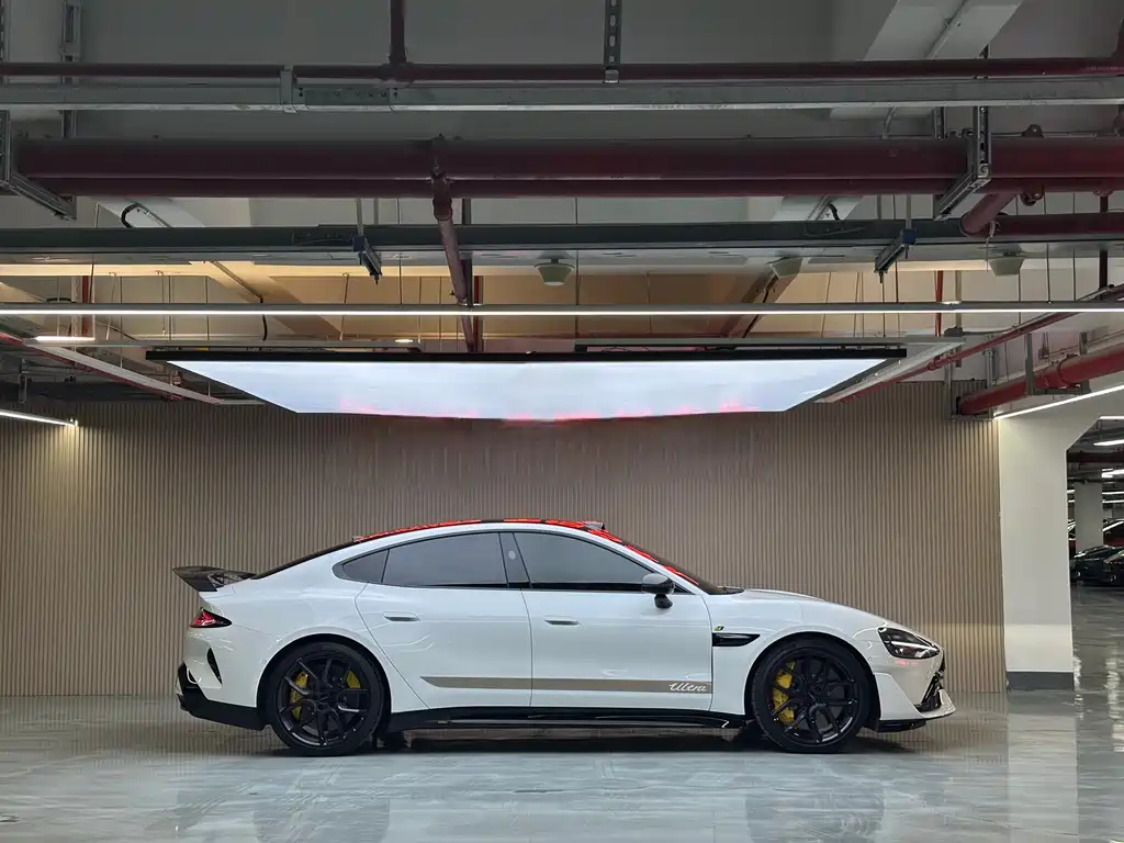 XIAOMI CAR XIAOMI SU7 ULTRA