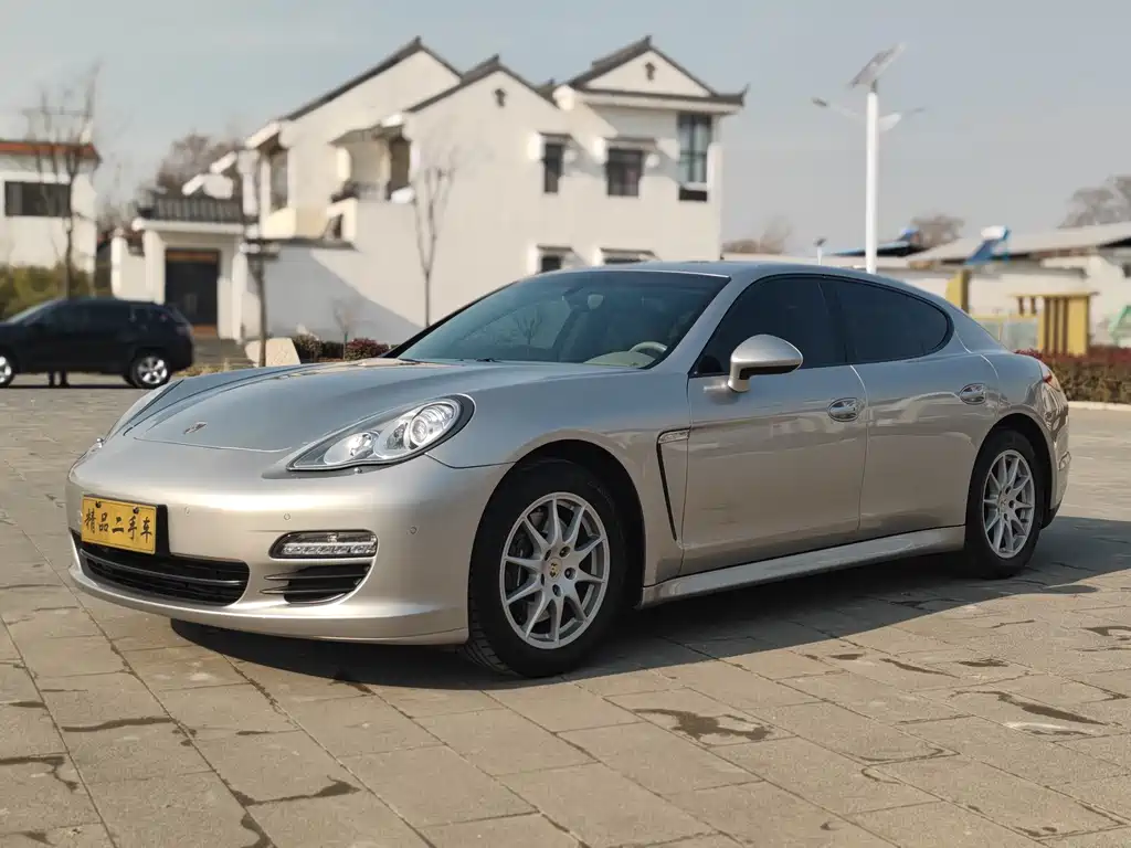 Porsche Panamera 2012