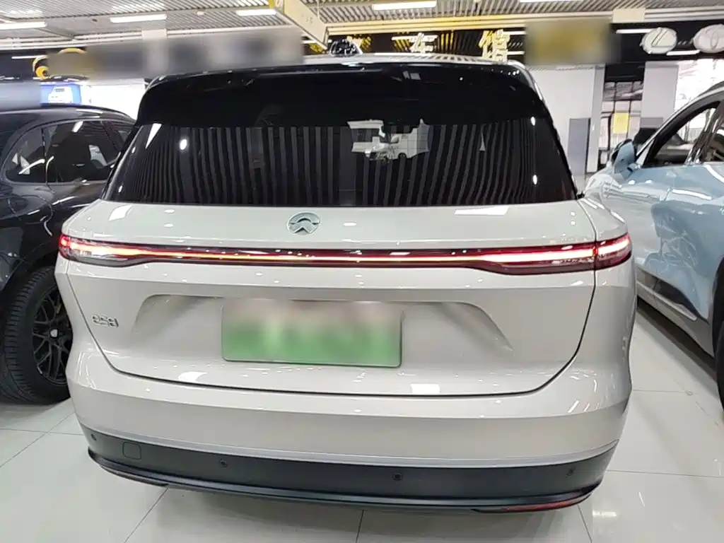 NIO ES8 — миниатюра 6
