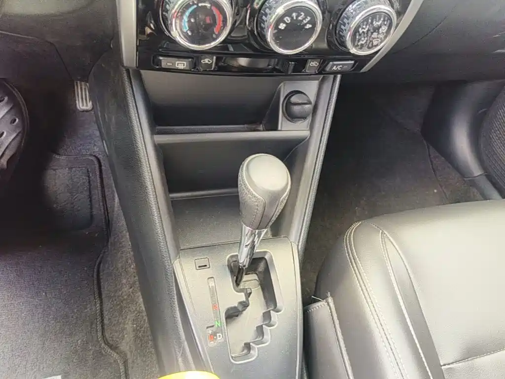 Toyota Yaris L — миниатюра 14