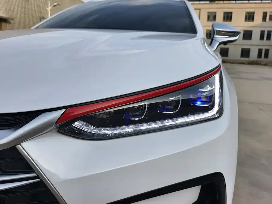 BYD Tang New Energy — миниатюра 5