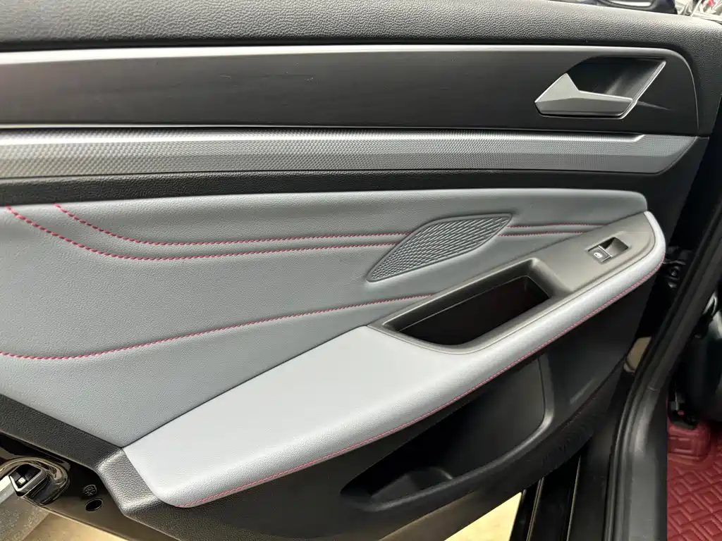 Volkswagen Lamando — миниатюра 10