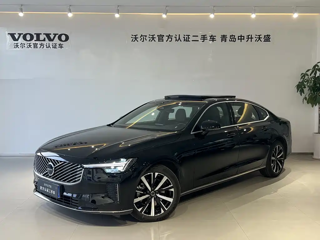 Volvo S90 2025