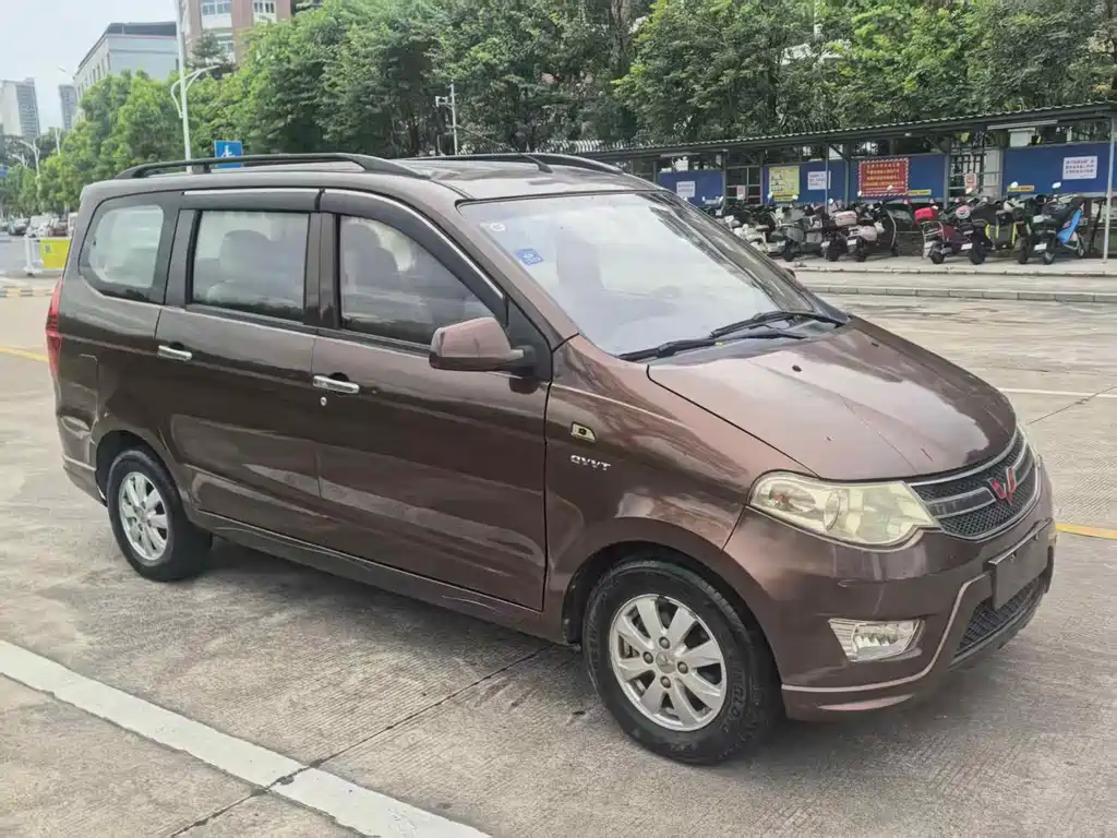 Wuling Hongguang — миниатюра 4