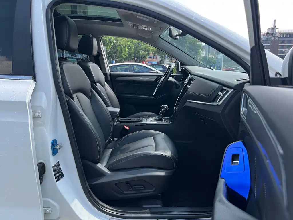 Roewe RX5 — миниатюра 20