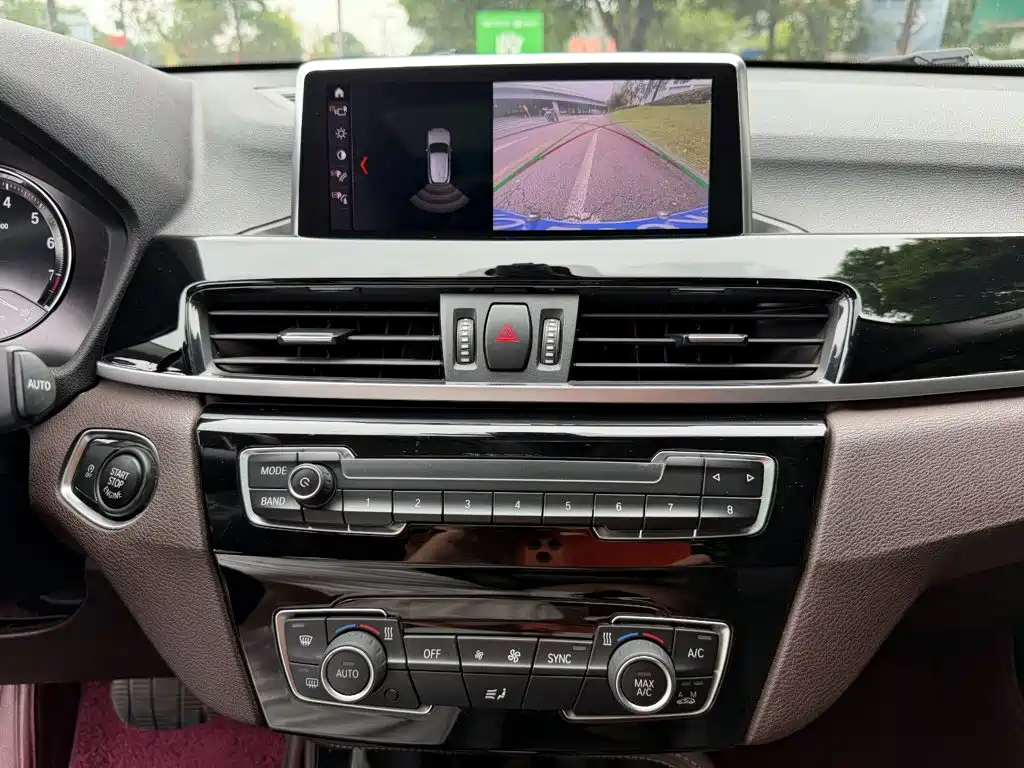 BMW X2 — миниатюра 10