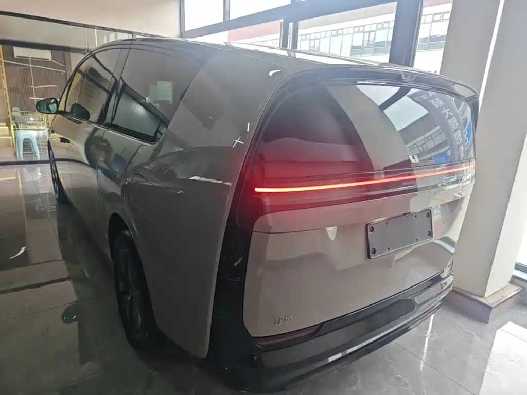 Li Auto Li MEGA — миниатюра 5