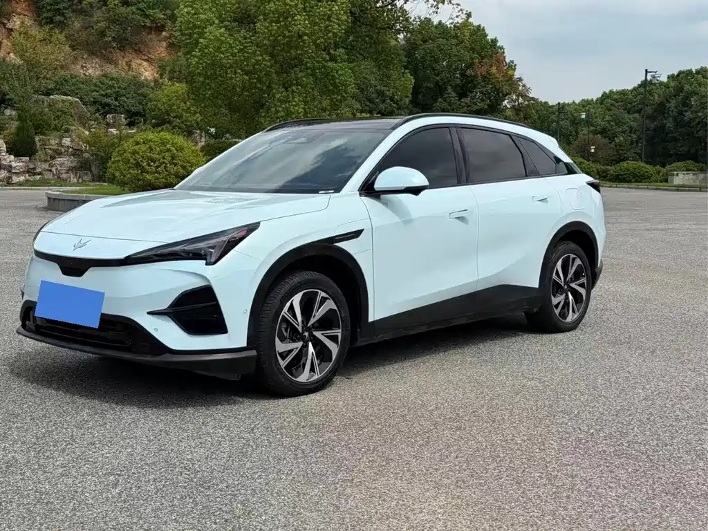 ARCFOX Alpha T5