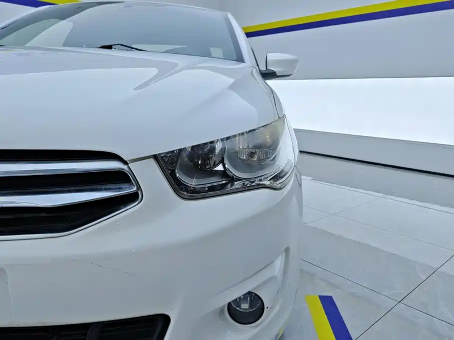 Citroen Elysee — миниатюра 4