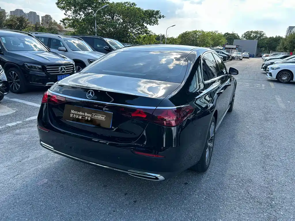 Mercedes-Benz E-Class — миниатюра 15