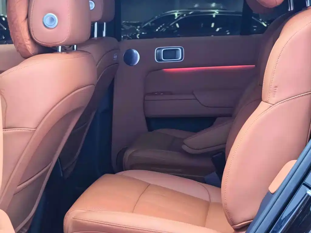 Li Auto Li L8 — миниатюра 10
