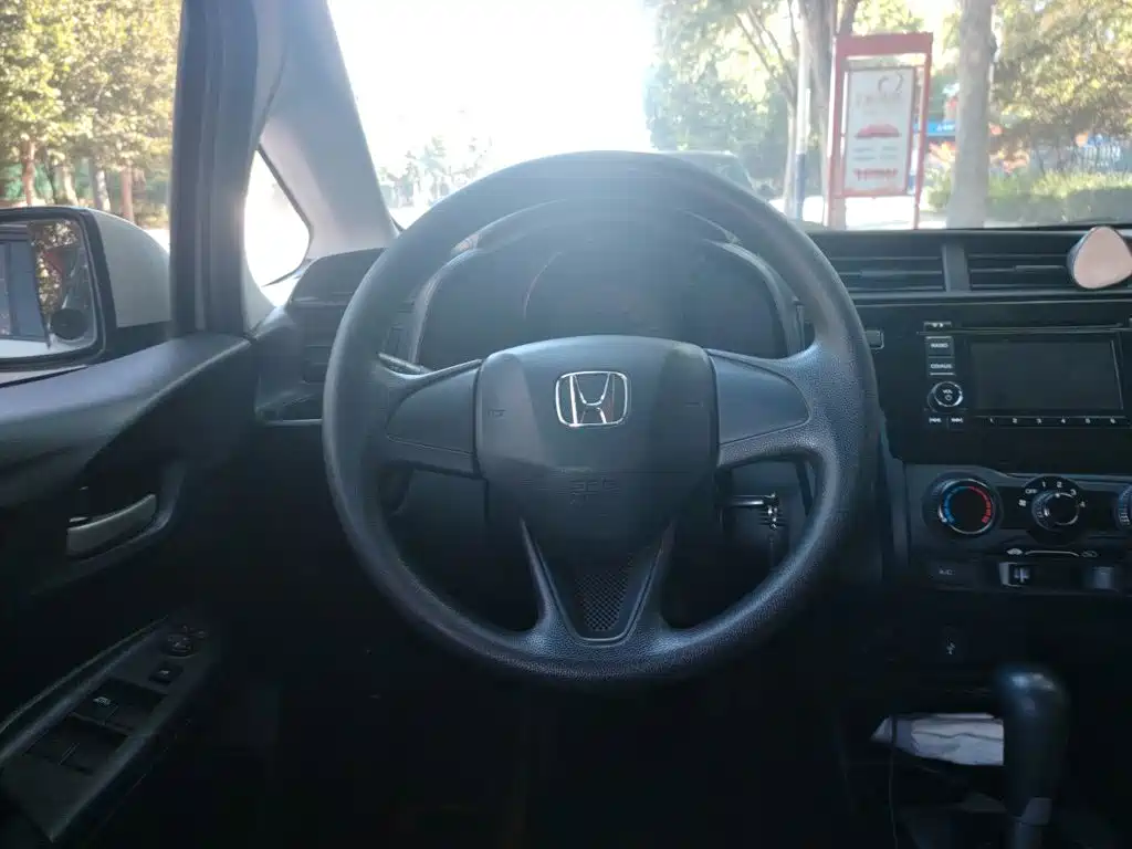 Honda Fit — миниатюра 3