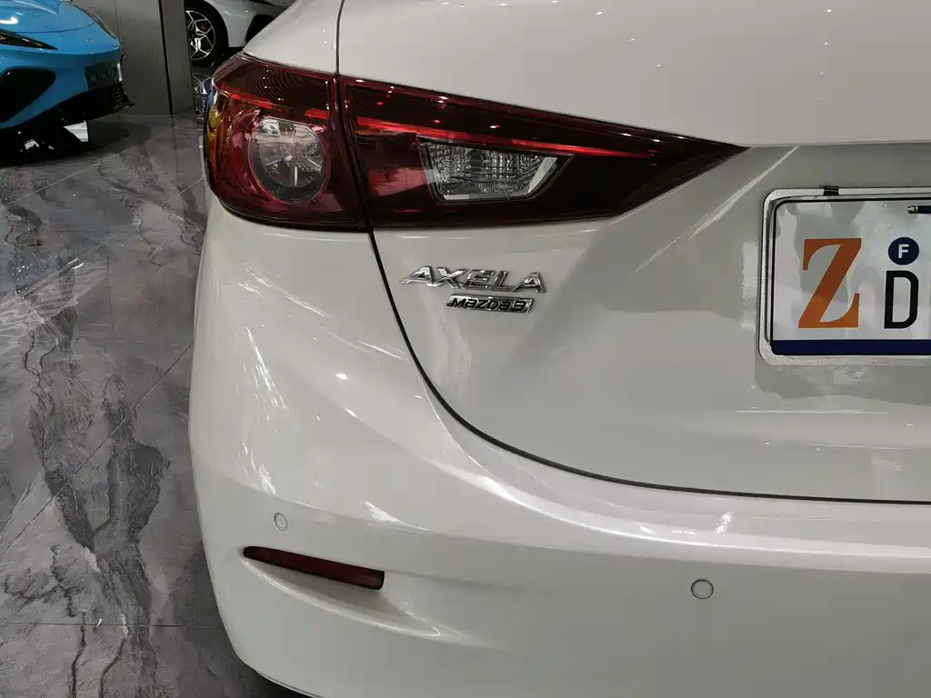 Mazda 3 Axela — миниатюра 21
