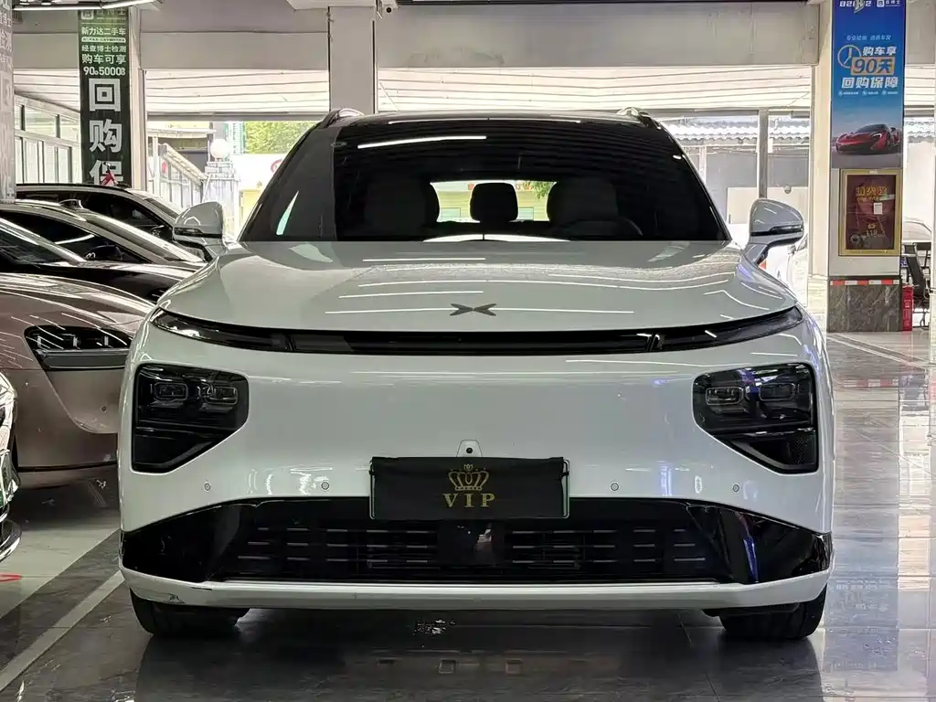 XPeng G9 — миниатюра 2