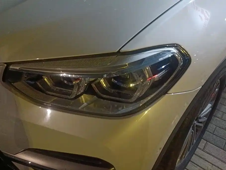 BMW X3 — миниатюра 5