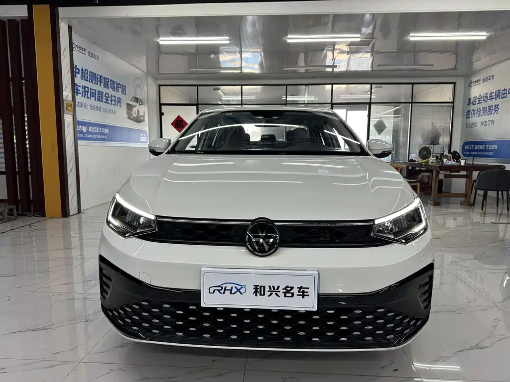 Volkswagen Lavida — миниатюра 4
