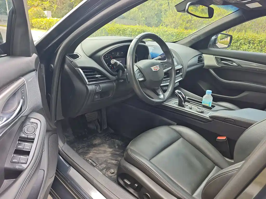 Cadillac CT5 — миниатюра 4