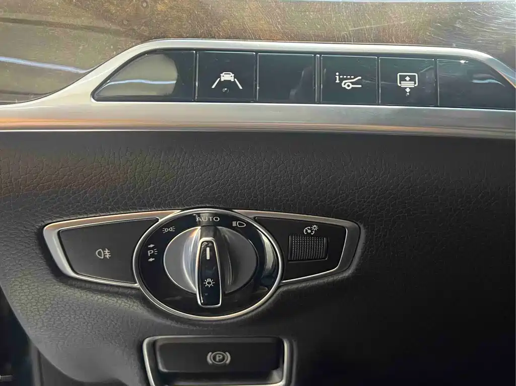 Mercedes-Benz S-Class — миниатюра 16