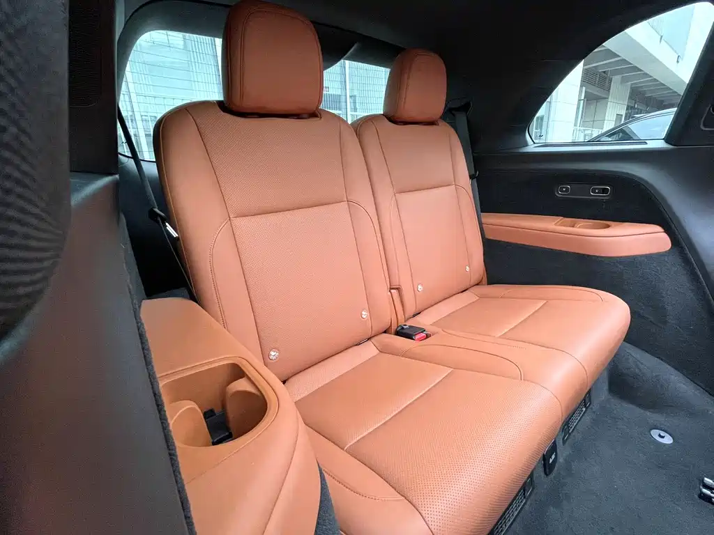 Li Auto Li L8 — миниатюра 5