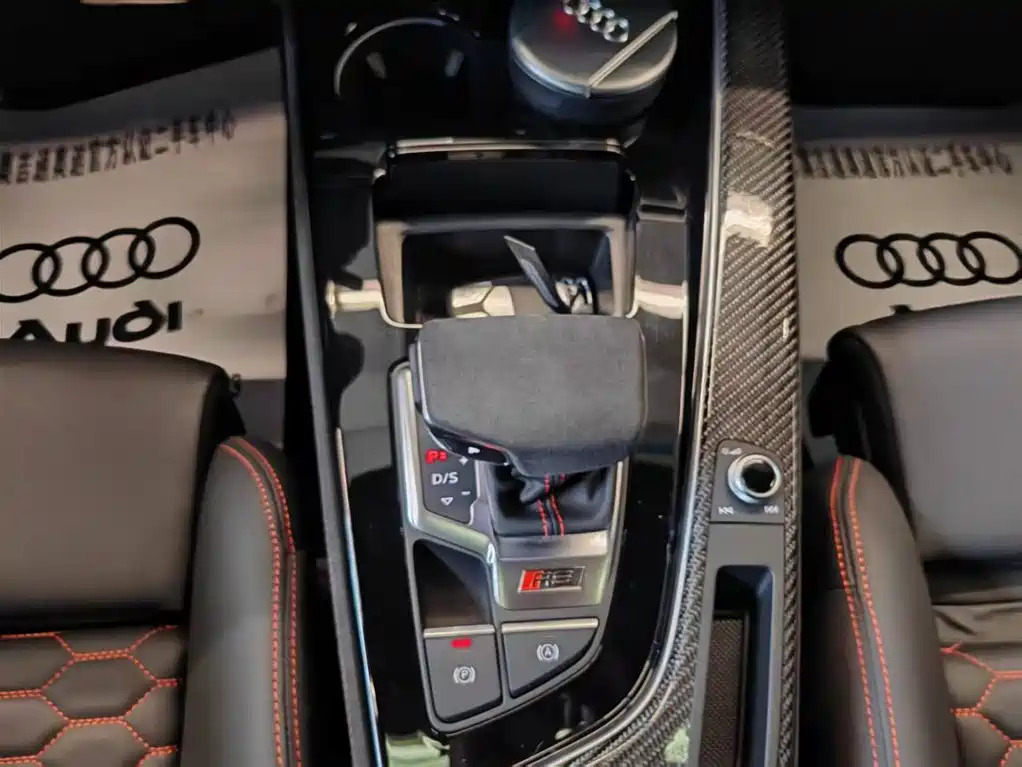 Audi RS 4 — миниатюра 15