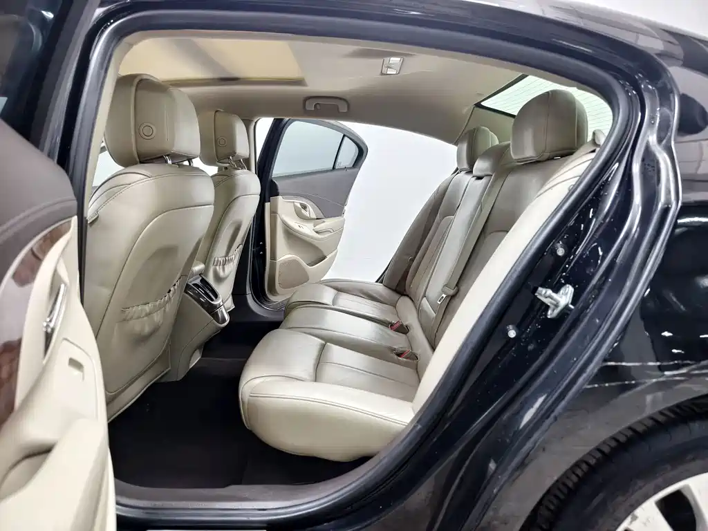 Buick LaCrosse — миниатюра 13