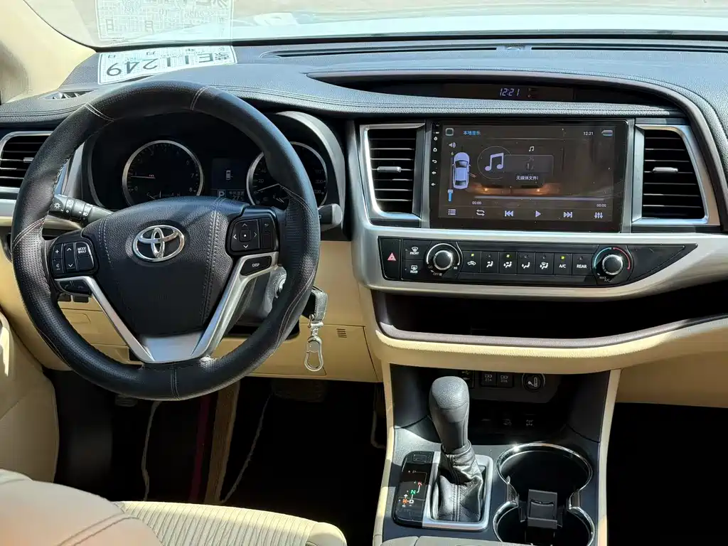 Toyota Highlander — миниатюра 16
