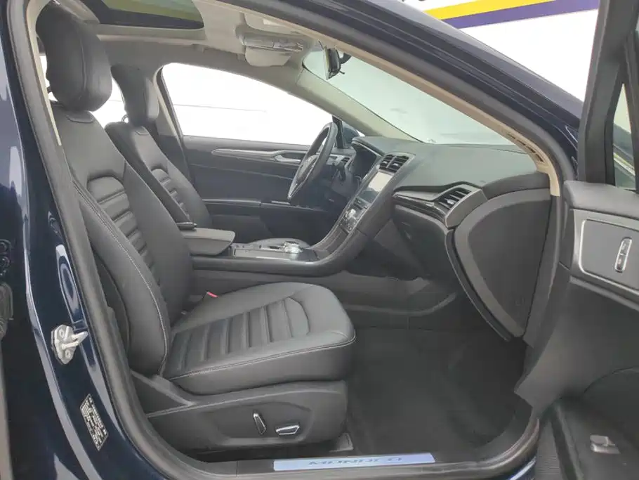 Ford Mondeo — миниатюра 8