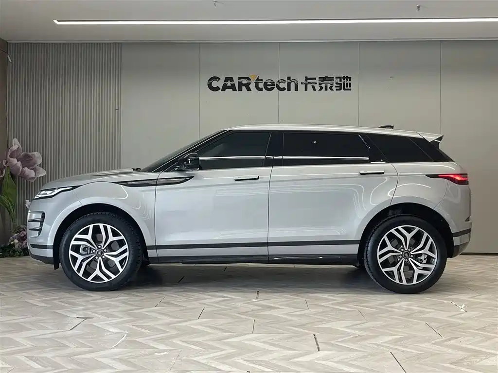 Land Rover Range Rover Evoque 2024 L SE