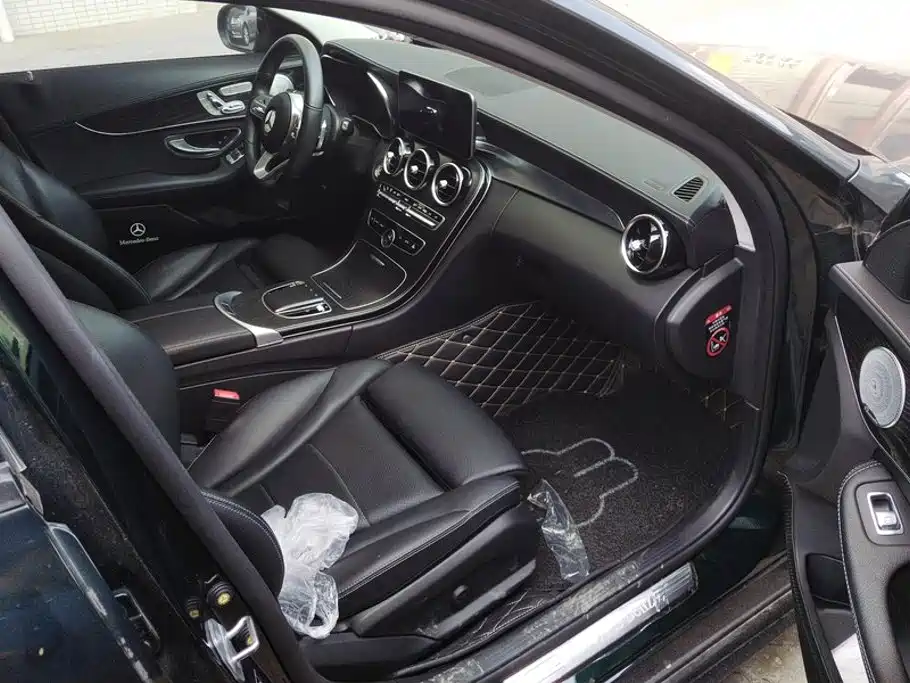 Mercedes-Benz C-Class — миниатюра 8