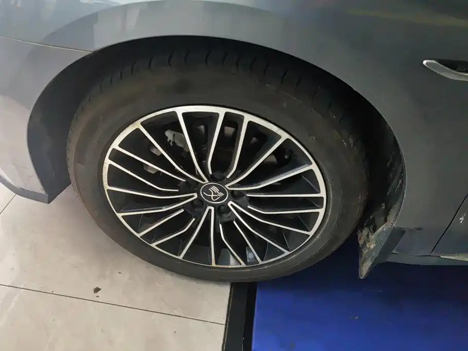 BYD Han — миниатюра 6