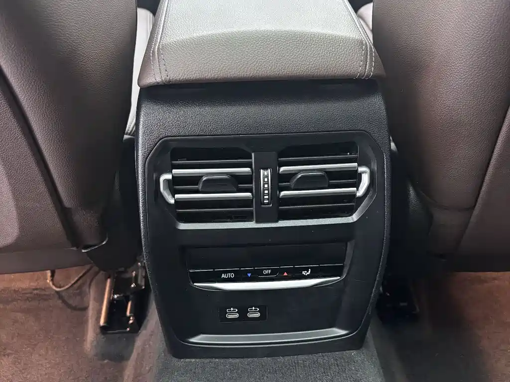 BMW 3 Series — миниатюра 13