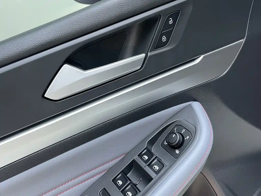 Volkswagen Lamando — миниатюра 11